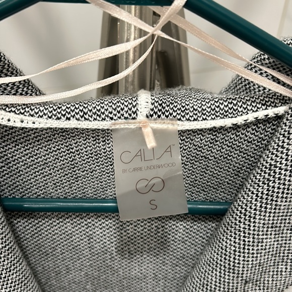 Ladies Cardigan, Calia by Carrie Underwood - Picture 2 of 4